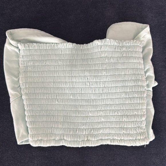 Aritzia crop top - Picture 3 of 4